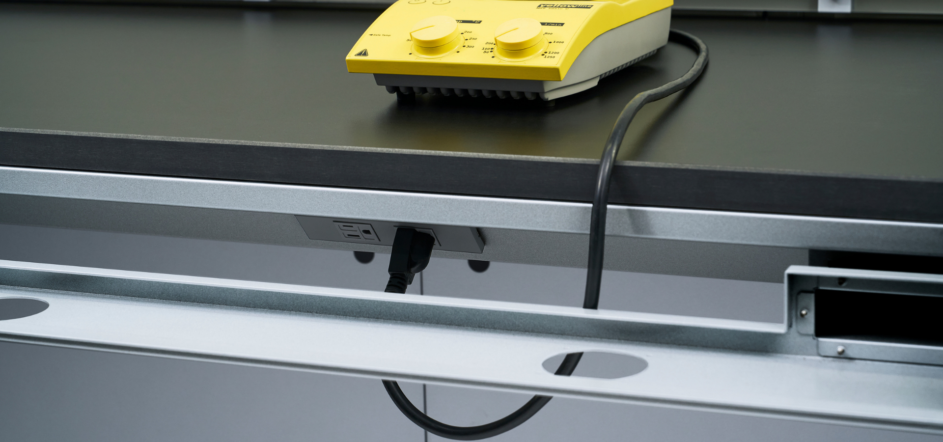 コンセントの直接配線